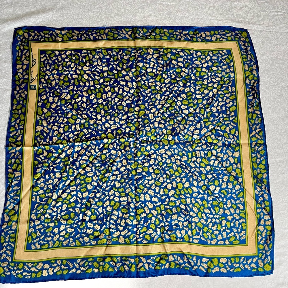 ANNE KLEIN 100% Silk Twill Rolled Finished Edge Signed Scarf Vintage 21”x21”
